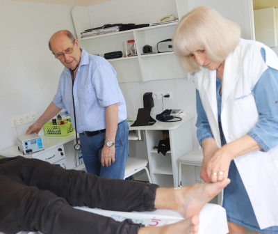 Dr. Gombay Csongor belgyógyász háziorvos, foglalkozás-egészségügyi szakorvos Vas megye