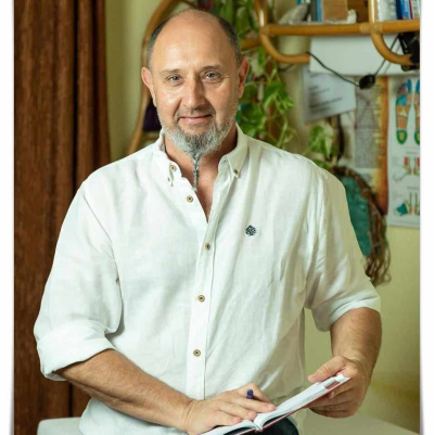 Zimány Tamás természetgyógyász, reflexológus, masszázsterapeuta Újpalota